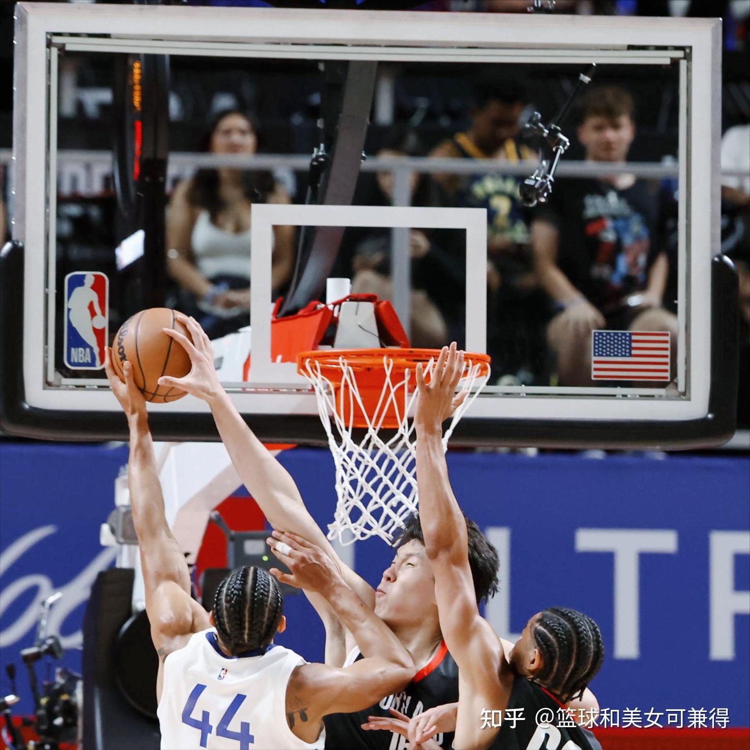 包含波特兰开拓者集结日更衣室发声，志在国王杯名次提升，信心回归，球队文化再被提及的词条-英雄联盟竞猜