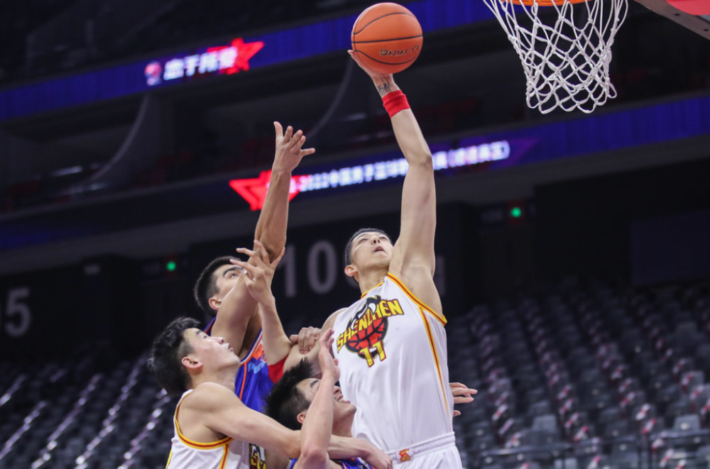 组织备勤特警参加健身房体能训练-英雄联盟投注